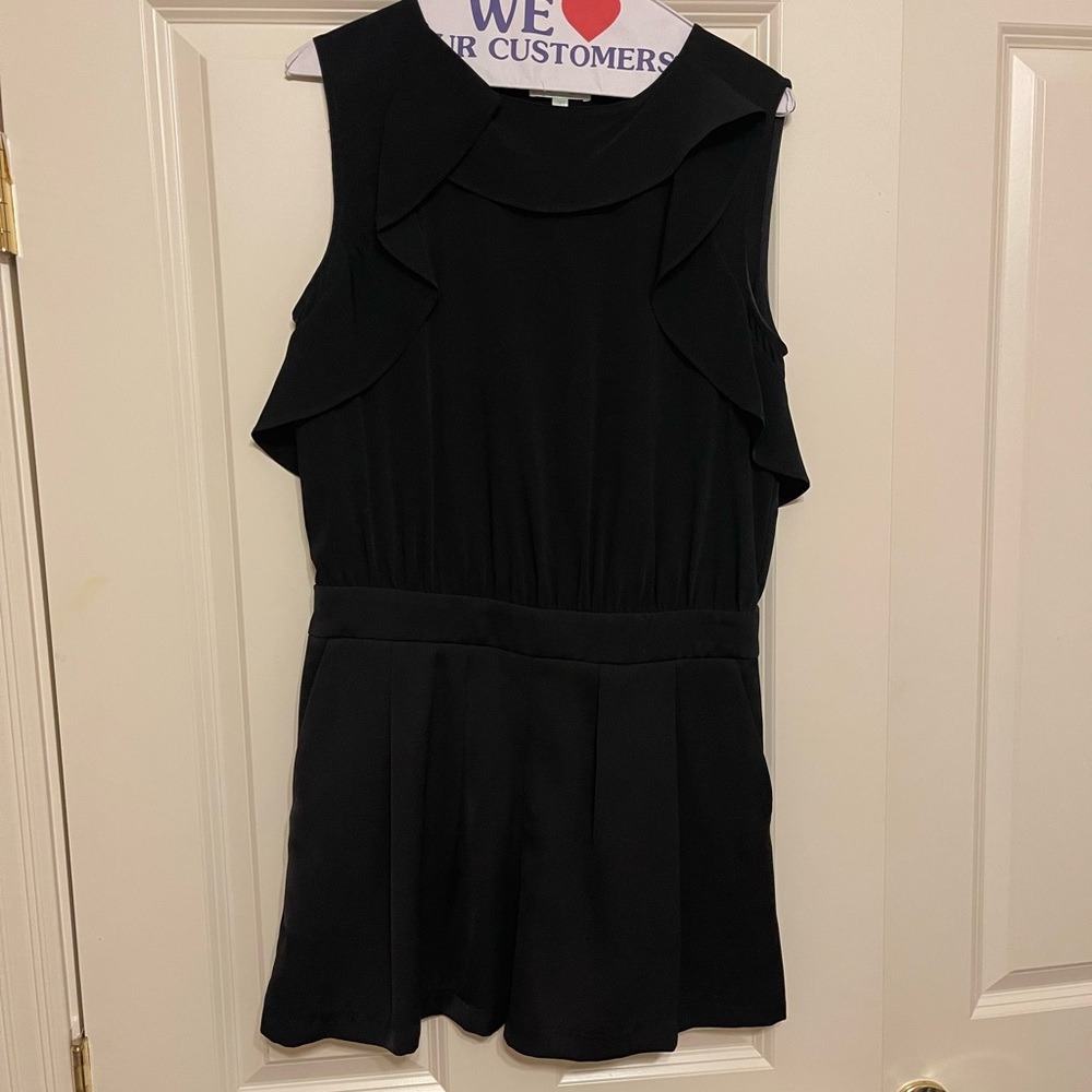 Elegant Black Sleeveless Dress
